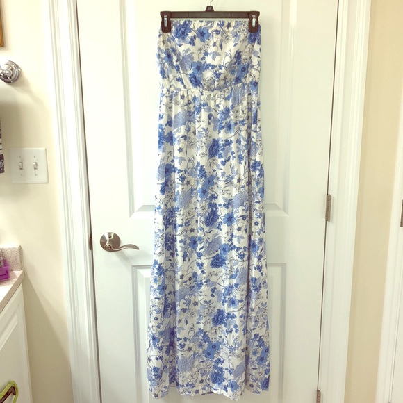 Old Navy Dresses & Skirts - Old Navy Blue & White Maxi Dress